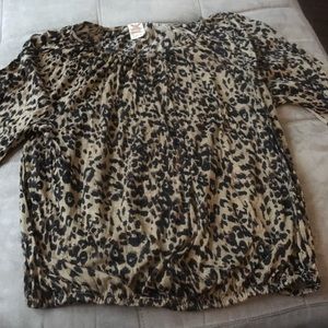 Women’s clothes L-XL